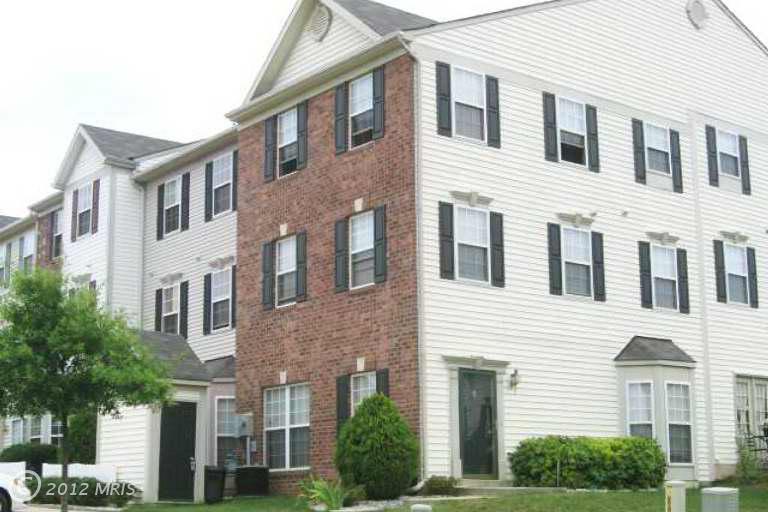 2000 Travis Point Ct, Odenton, MD 21113 photo 1