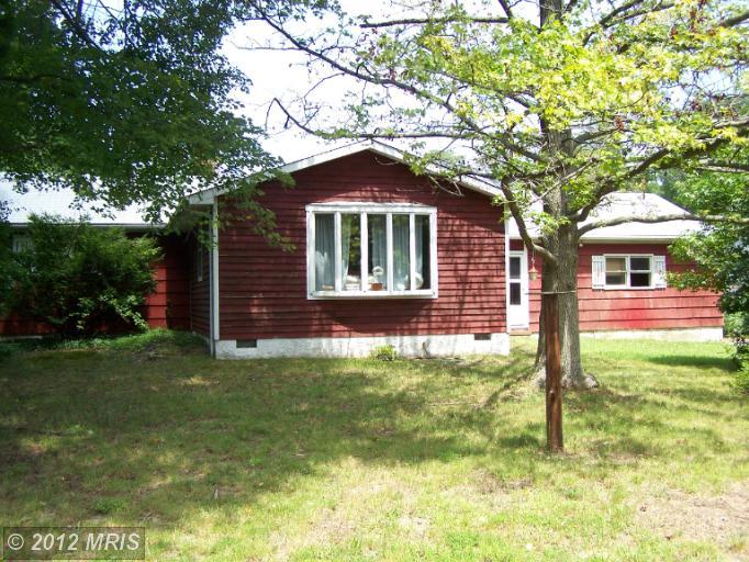1776 Bayside Beach Rd, Pasadena, MD 21122 photo 1