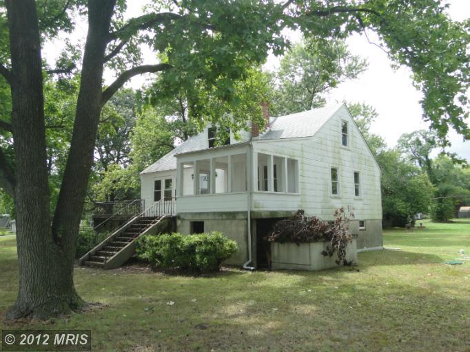 7814 Summit Rd, Pasadena, MD 21122 photo 1