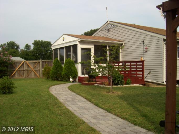 6 Dunlap Ct, Pasadena, MD 21122 photo 1