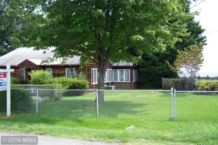3985 Bayside Dr, Edgewater, MD 21037 photo 1