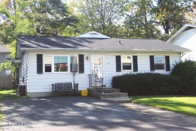 1319 Washington Dr, Annapolis, MD 21403 photo 1