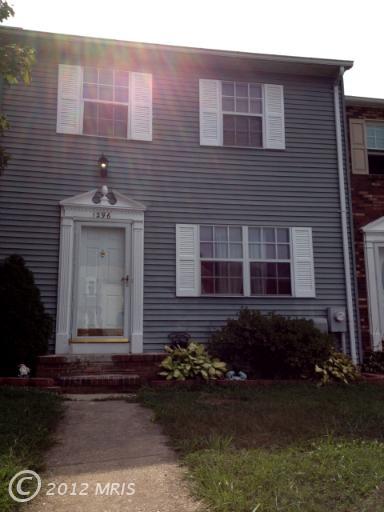 1296 Holmespun Dr, Pasadena, MD 21122 photo 1