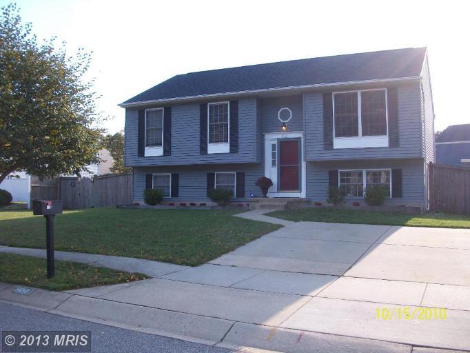 8041 Pine Ridge Rd, Pasadena, MD 21122 photo 1