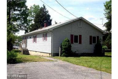 406 Beach Dr, Edgewater, MD 21037 photo 1