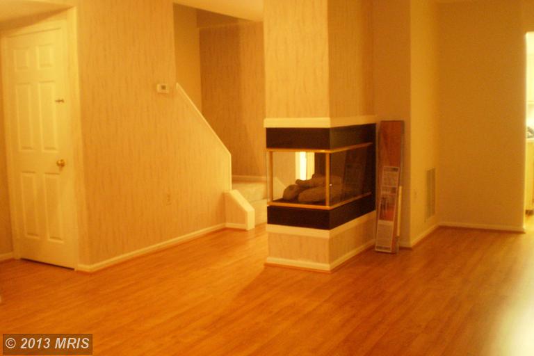 1007 Murdoch Ct, Crofton, MD 21114 photo 1