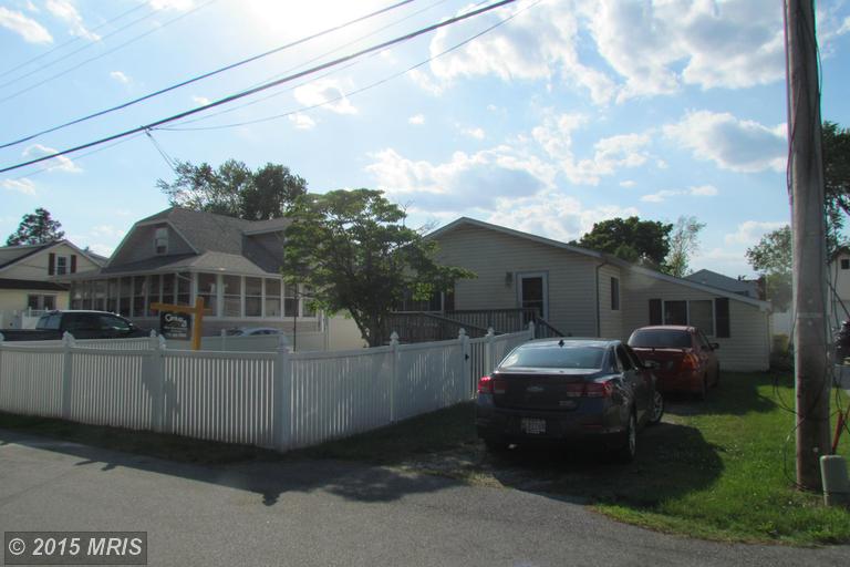 258 Meadow Rd, Pasadena, MD 21122 photo 1
