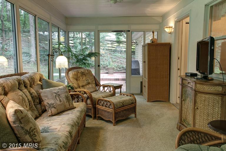 1566 Melanie Rd, Pasadena, MD 21122 photo 1