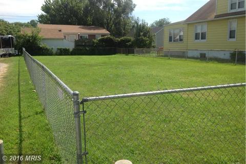 101 Cloverhill Rd, Pasadena, MD 21122 photo 1