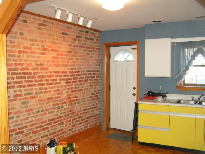 3416 Esther Pl, Baltimore, MD 21224 photo 1