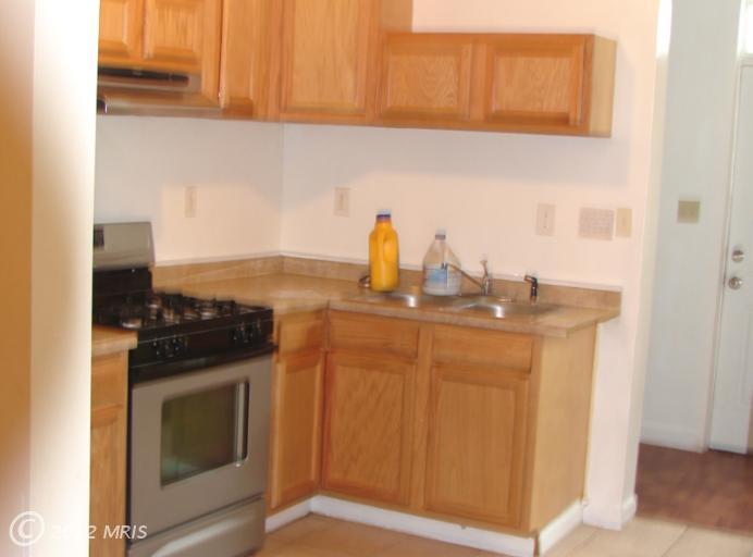 615 Chase St E, Baltimore, MD 21202 photo 1