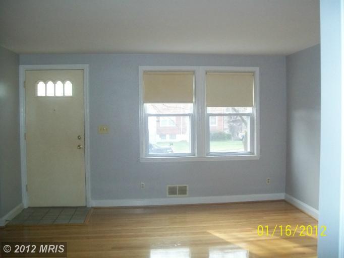 4424 Shamrock Ave, Baltimore, MD 21206 photo 1