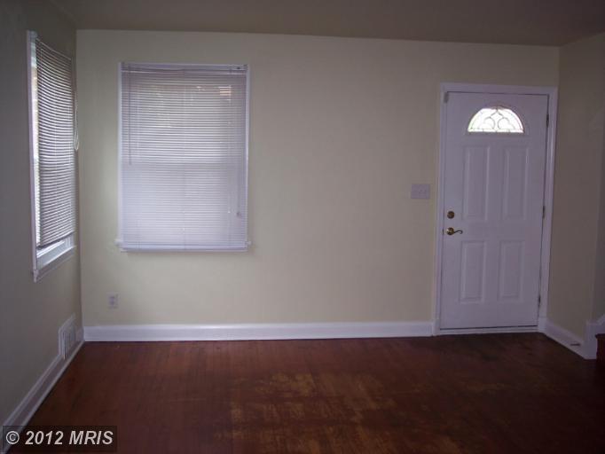 901 Evesham Ave, Baltimore, MD 21212 photo 1
