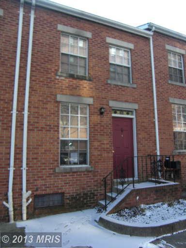 1811 Lamley St E, Baltimore, MD 21231 photo 1