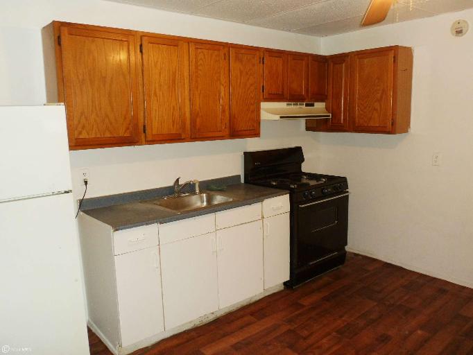 3112 Fayette St E, Baltimore, MD 21224 photo 1