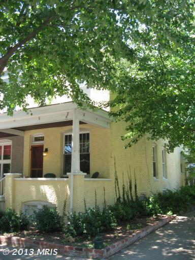 3742 Chestnut Ave, Baltimore, MD 21211 photo 1