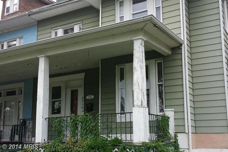 2716 Oakley Ave, Baltimore, MD 21215 photo 1