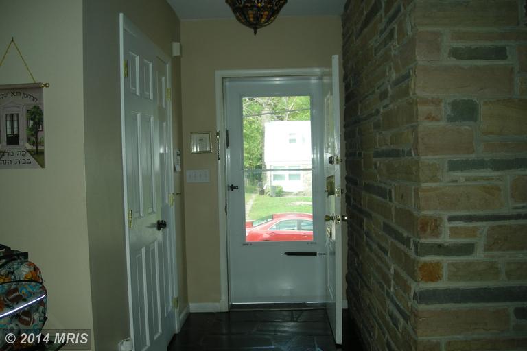 2723 Hanson Ave, Baltimore, MD 21209 photo 1