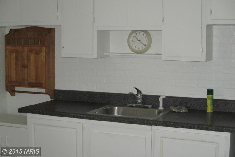 1040 Iris Ave, Baltimore, MD 21205 photo 1