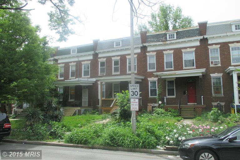 813 33rd St E, Baltimore, MD 21218 photo 1
