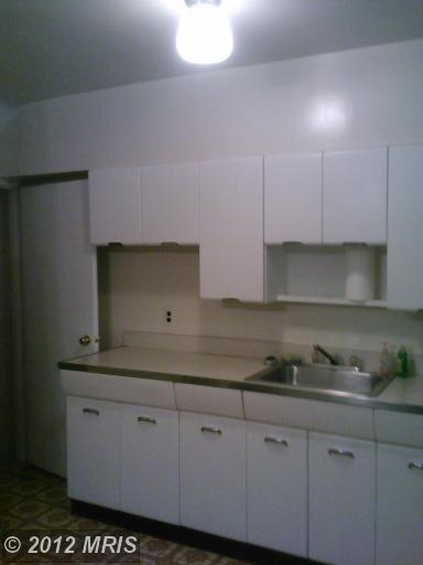 3220 N Point Rd, Baltimore, MD 21224 photo 1