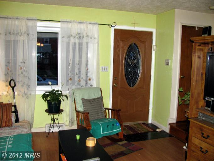 2004 Wareham Rd, Dundalk, MD 21222 photo 1