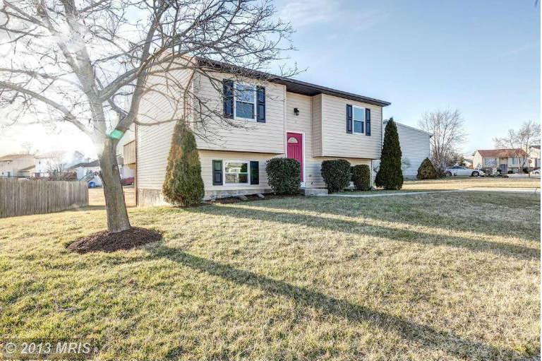 6 Greenapple Ct, Gwynn Oak, MD 21207 photo 1