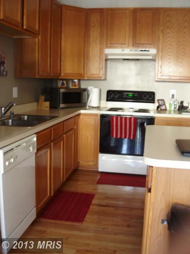 904 Lowe Rd, Middle River, MD 21220 photo 1