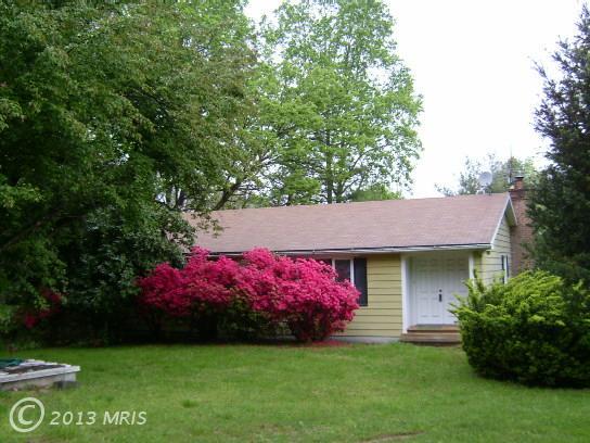 286 Emerald Dr, Falling Waters, WV 25419 photo 1