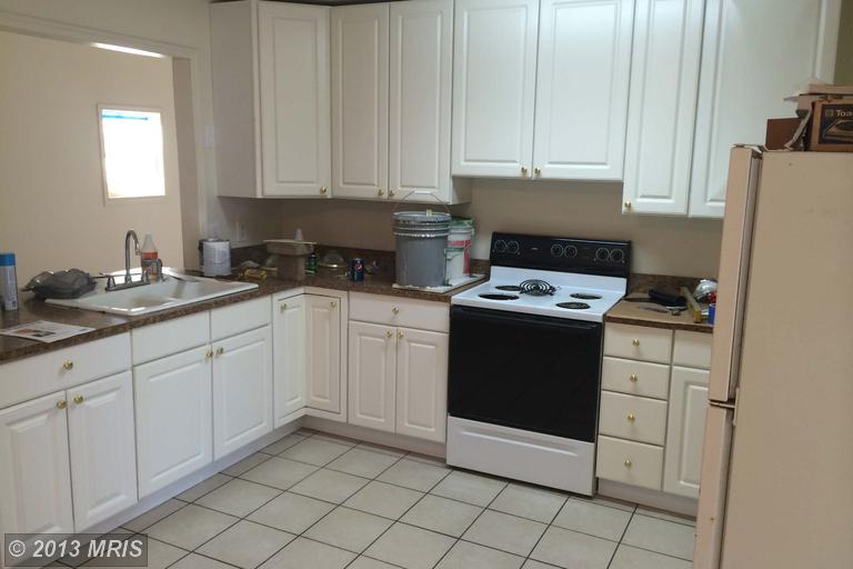 43 Forest Dr, Falling Waters, WV 25419 photo 1