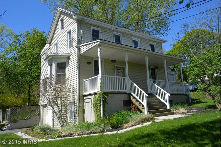 134 Encampment Rd, Falling Waters, WV 25419 photo 1