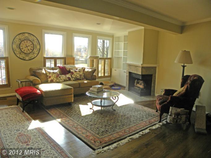 4449 Macarthur Blvd NW, Washington, DC 20007 photo 1