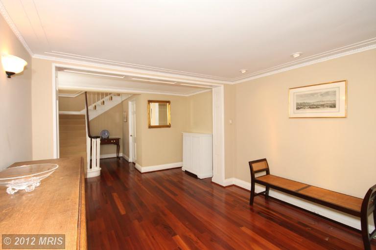 2121 Bancroft Pl NW, Washington, DC 20008 photo 1