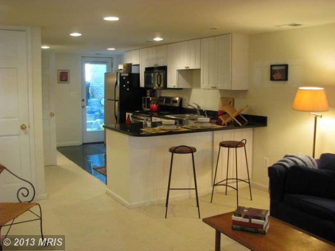 528 10th St NE, Washington, DC 20002 photo 1