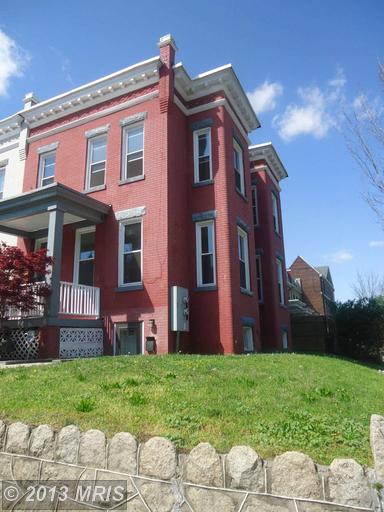1252 E St NE, Washington, DC 20002 photo 1