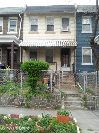 1141 Abbey Pl NE, Washington, DC 20002 photo 1