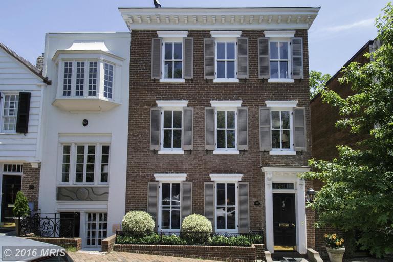 1237 30th St NW, Washington, DC 20007 photo 1