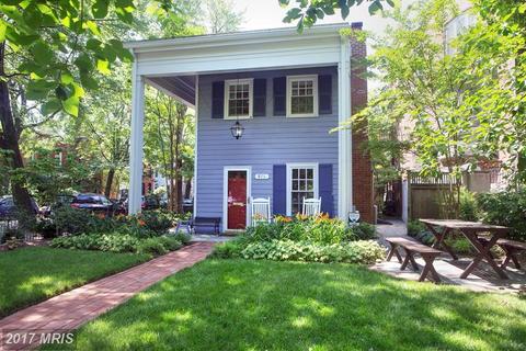 925 N Carolina Ave SE, Washington, DC 20003 photo 1