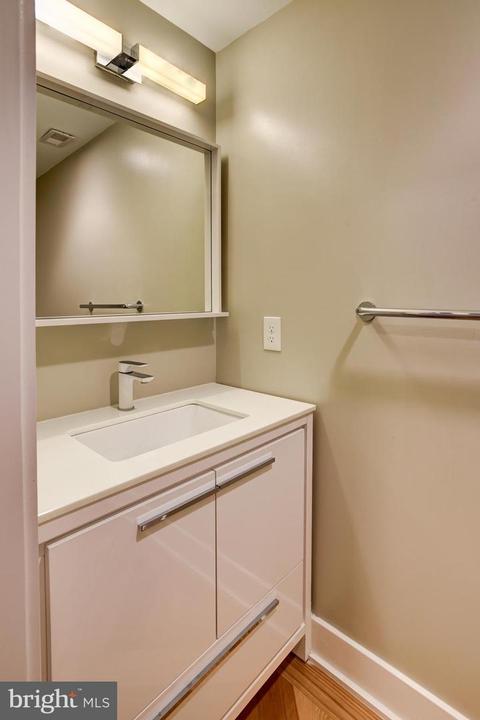 1345 K St SE #PH2, Washington, DC 20003 photo 23