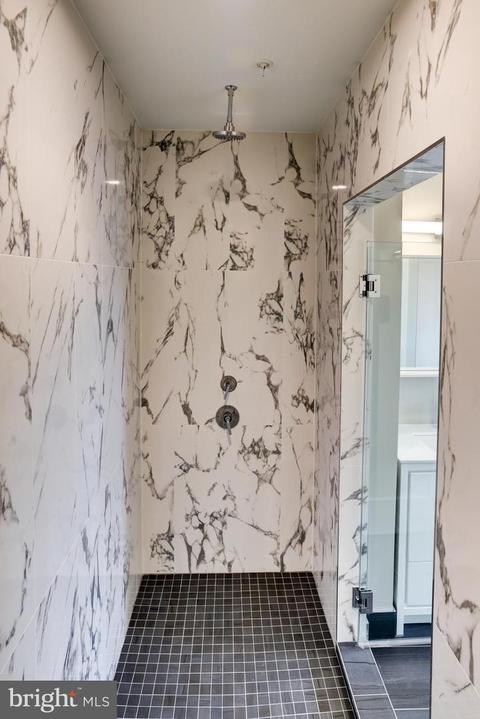 1345 K St SE #PH2, Washington, DC 20003 photo 15