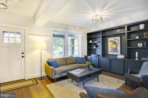 318 17th St NE, Washington, DC 20002 photo 3
