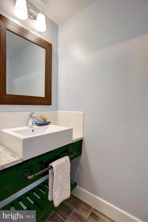 318 17th St NE, Washington, DC 20002 photo 9