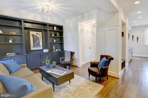 318 17th St NE, Washington, DC 20002 photo 4