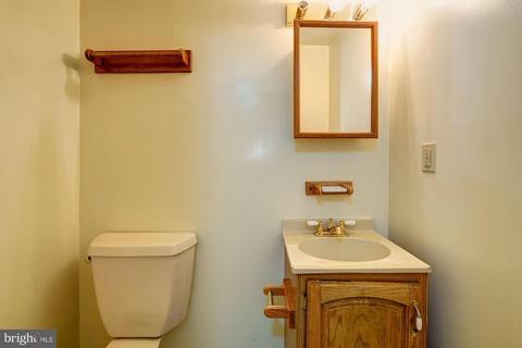 411 6th St SE, Washington, DC 20003 photo 16