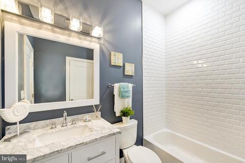 1009 17th St NE #21, Washington, DC 20002 photo 5