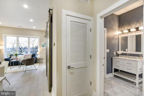 1009 17th St NE #21, Washington, DC 20002 photo 4