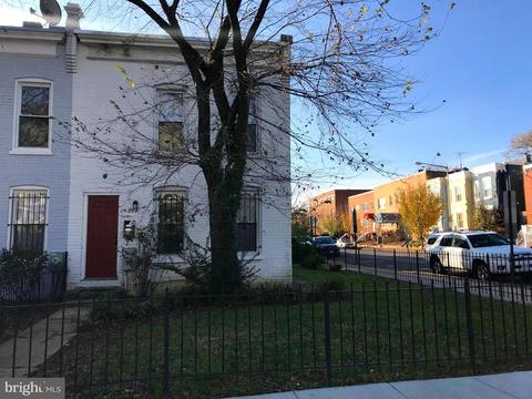 201 17th St SE, Washington, DC 20003 photo 1