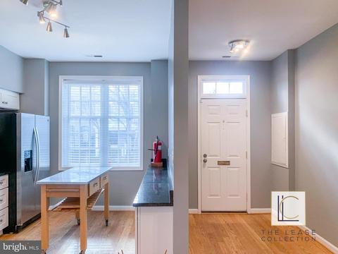 1120 12 C St NE, Washington, DC 20002 photo 2