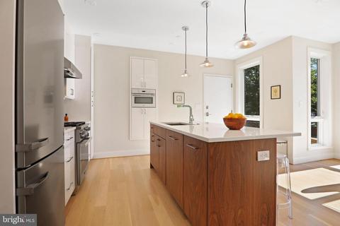 824 13th St NE #2, Washington, DC 20002 photo 3