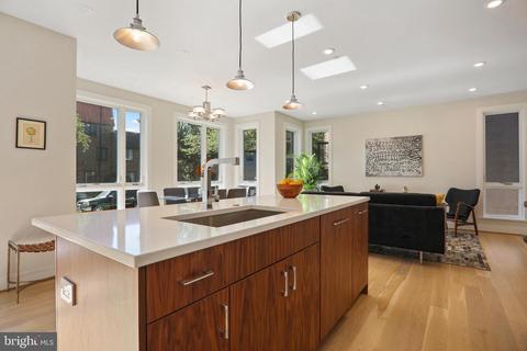 824 13th St NE #2, Washington, DC 20002 photo 1